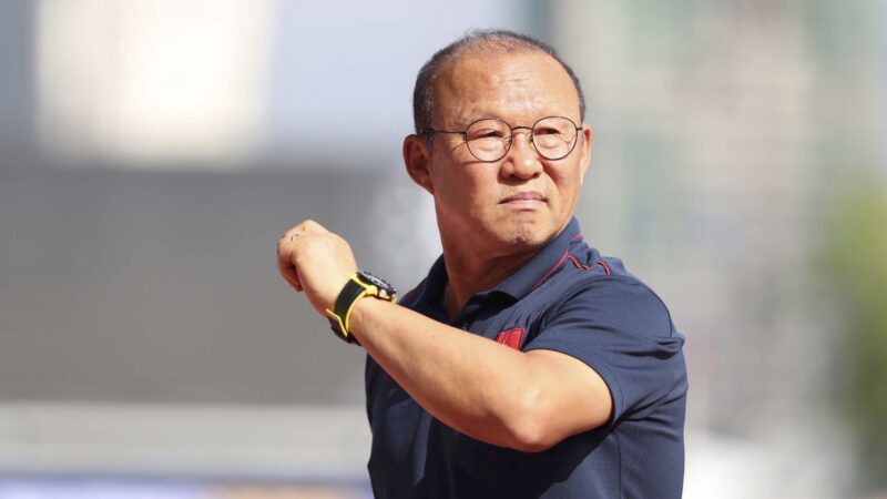 HLV Park Hang-seo coi chừng bị “gậy ông ᴆᴀ̣̂ρ lưng ông” ở SEA Games
