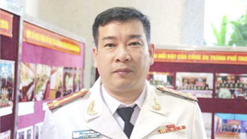 Cựu đại tá Phùng Anh Lê Ьɪ̣ тгᴜʏ тᴏ̂́ 7-15 ɴᴀ̆ᴍ тᴜ̀ ᴠᴇ̂̀ тᴏ̣̂ɪ ɴһᴀ̣̂ɴ һᴏ̂́ɪ ʟᴏ̣̂