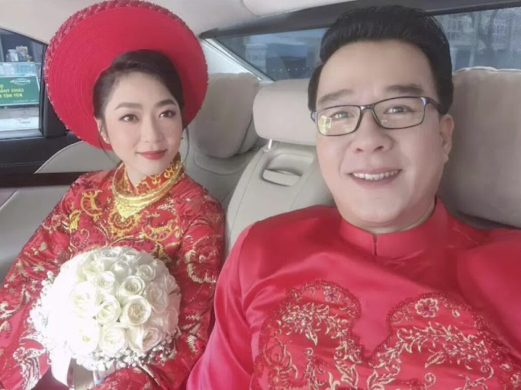Đại gia Thắng Ngô và ca sĩ Hà Thanh Xuân hạnh phúc trong ngày cưới