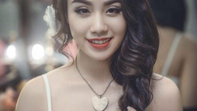 Rộ tin đồn hot girl Linh Miu lộ clip nóng hơn 3 phút, CĐM ồ ạt xin link clip Linh Miu
